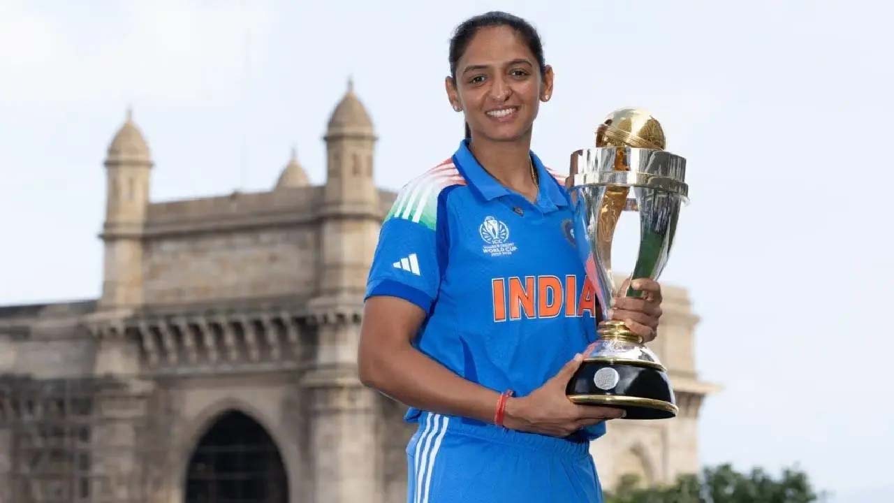 পদত্যাগ করলেন ভারতের বিশ্বকাপ জয়ী অধিনায়ক হারমানপ্রীত কৌর