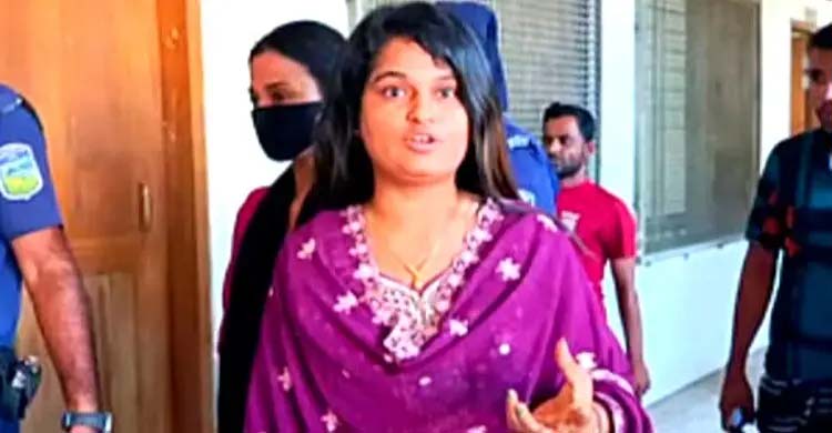 জামিন পেলেন ফেসবুক লাইভে সরকারের ওপর ক্ষোভ প্রকাশ করা সেই নারী