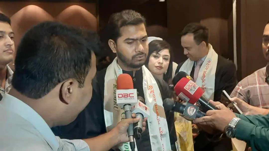 সৌ‌দির পরিস্থিতি ঠিক হলে ভিসার মেয়াদ শেষ হওয়া‌ প্রবাসীদের নিয়ে আলোচনা : নুরুল হক